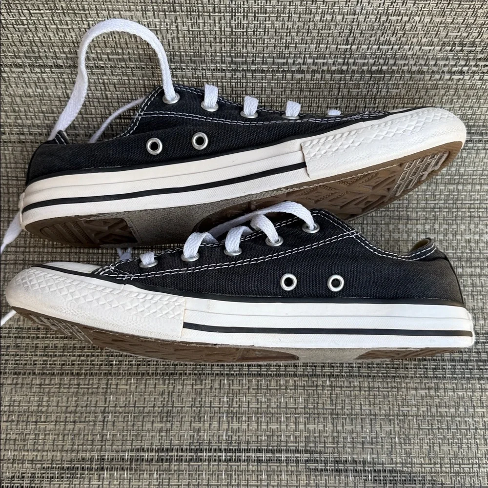Converse Chuck Taylor All Star Madison Canvas Black Juniors Sneakers Size 3
